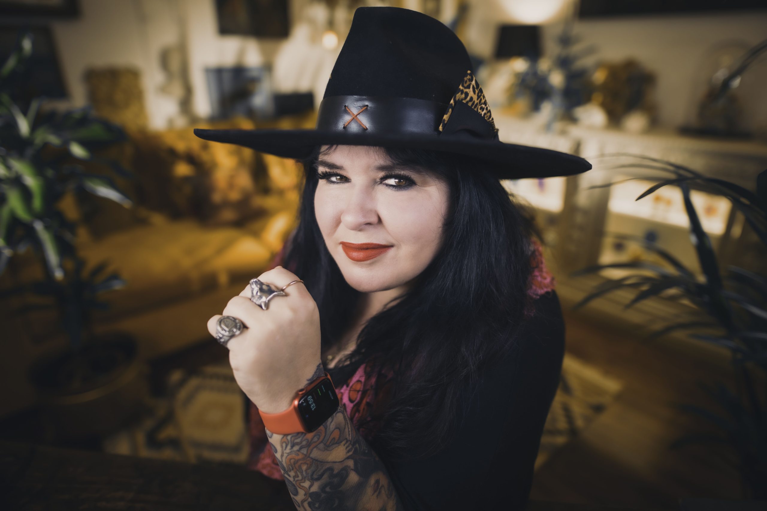 Youtube Michele Knight - oiqdbpe